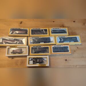 Lot Of 10 Bachmann HO Scale Model Trains